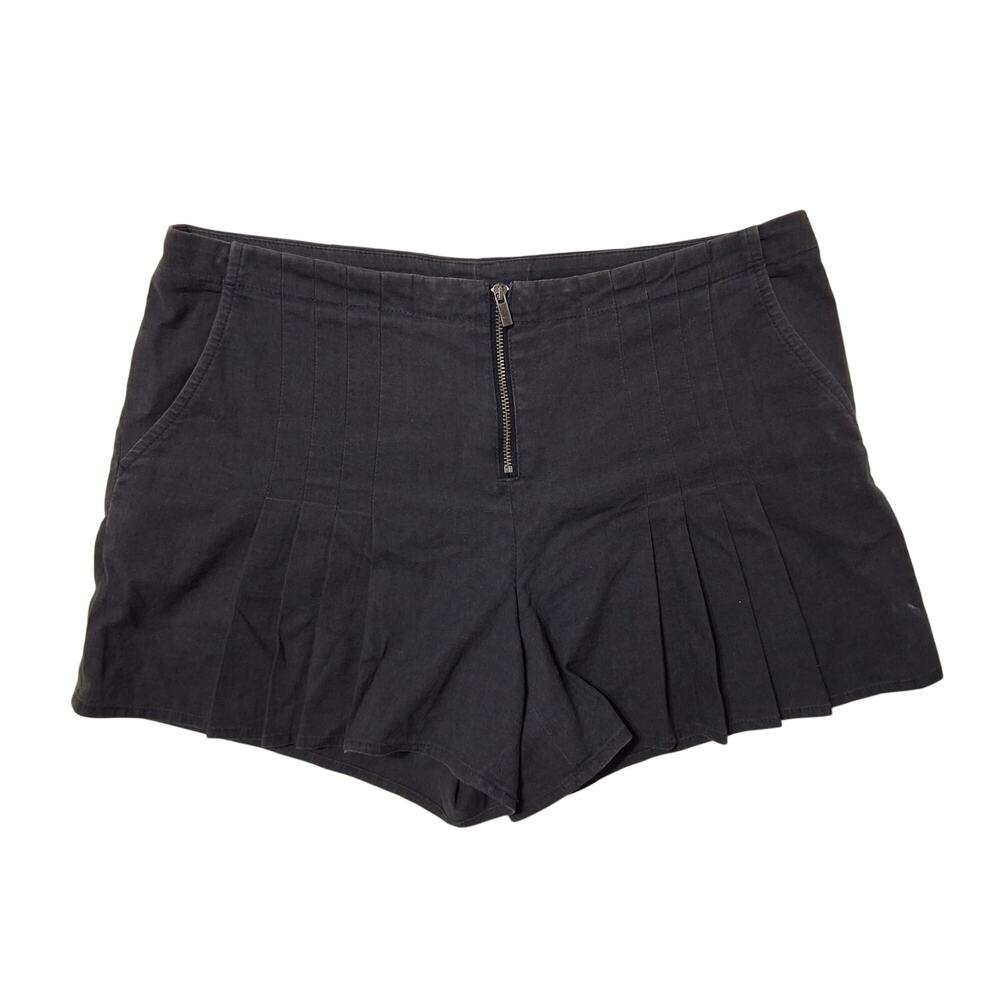 BCBGMAXAZRIA Charcoal Pleated Zip Front Dress Shorts Women's Size 4
